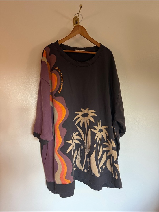 NATURAL LIFE Tops - NATURAL LIFE Plum Top with flowers